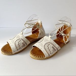 Yoki Sandals